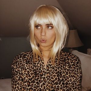 Meet your Posher, Evelyn